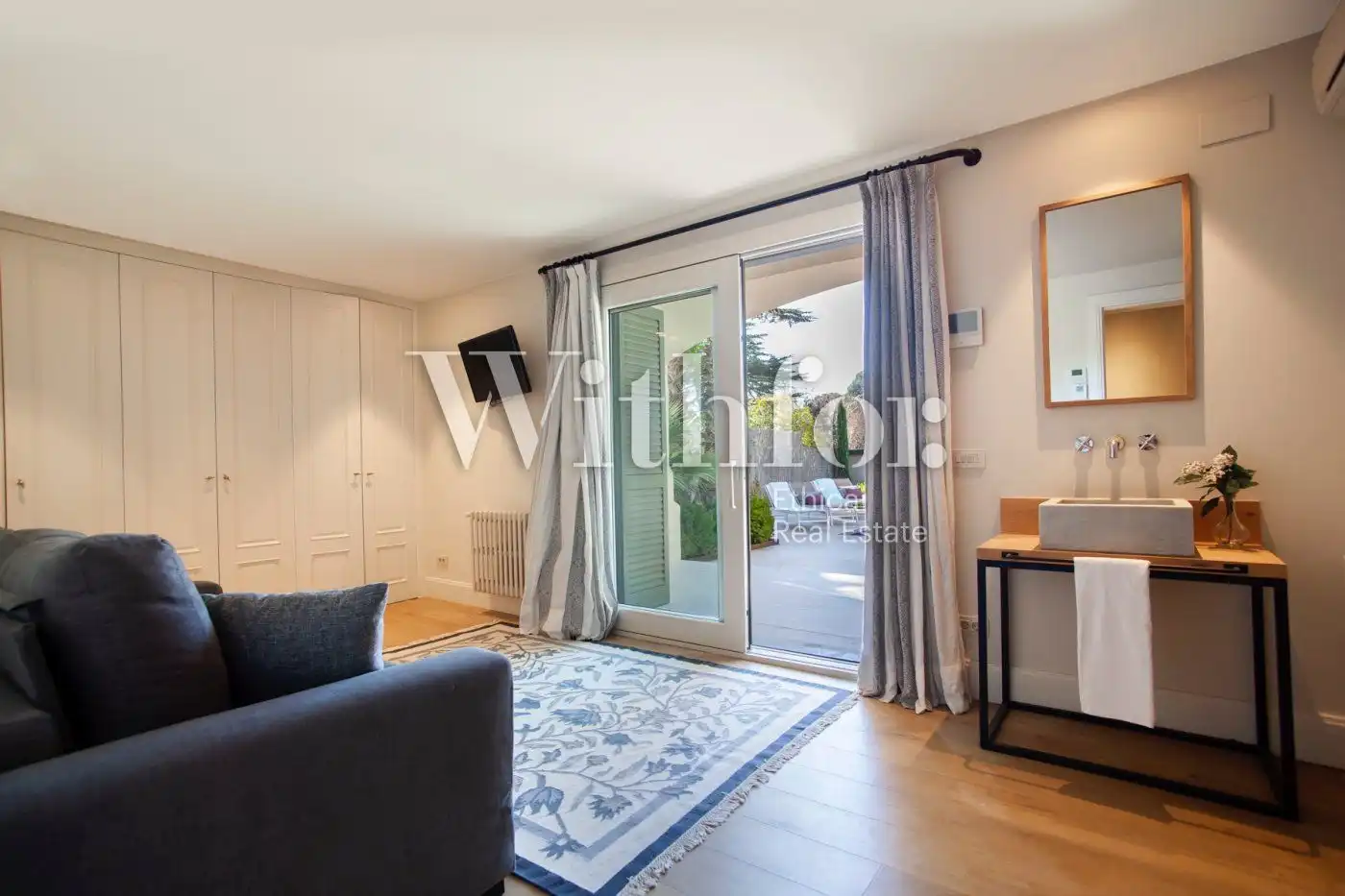 Bedroom of Houses for rent in Barcelona  with Air Conditioner, Heating and Private garden