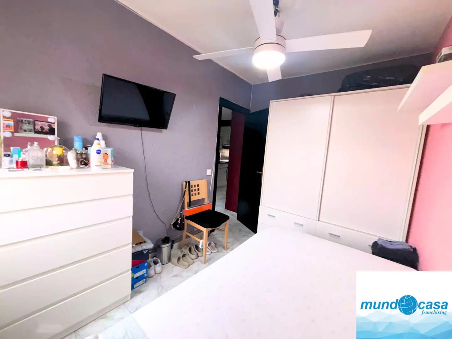 Habitación de Piso en venta en Zaragoza con Aire acondicionado, Calefacción y Amueblado
