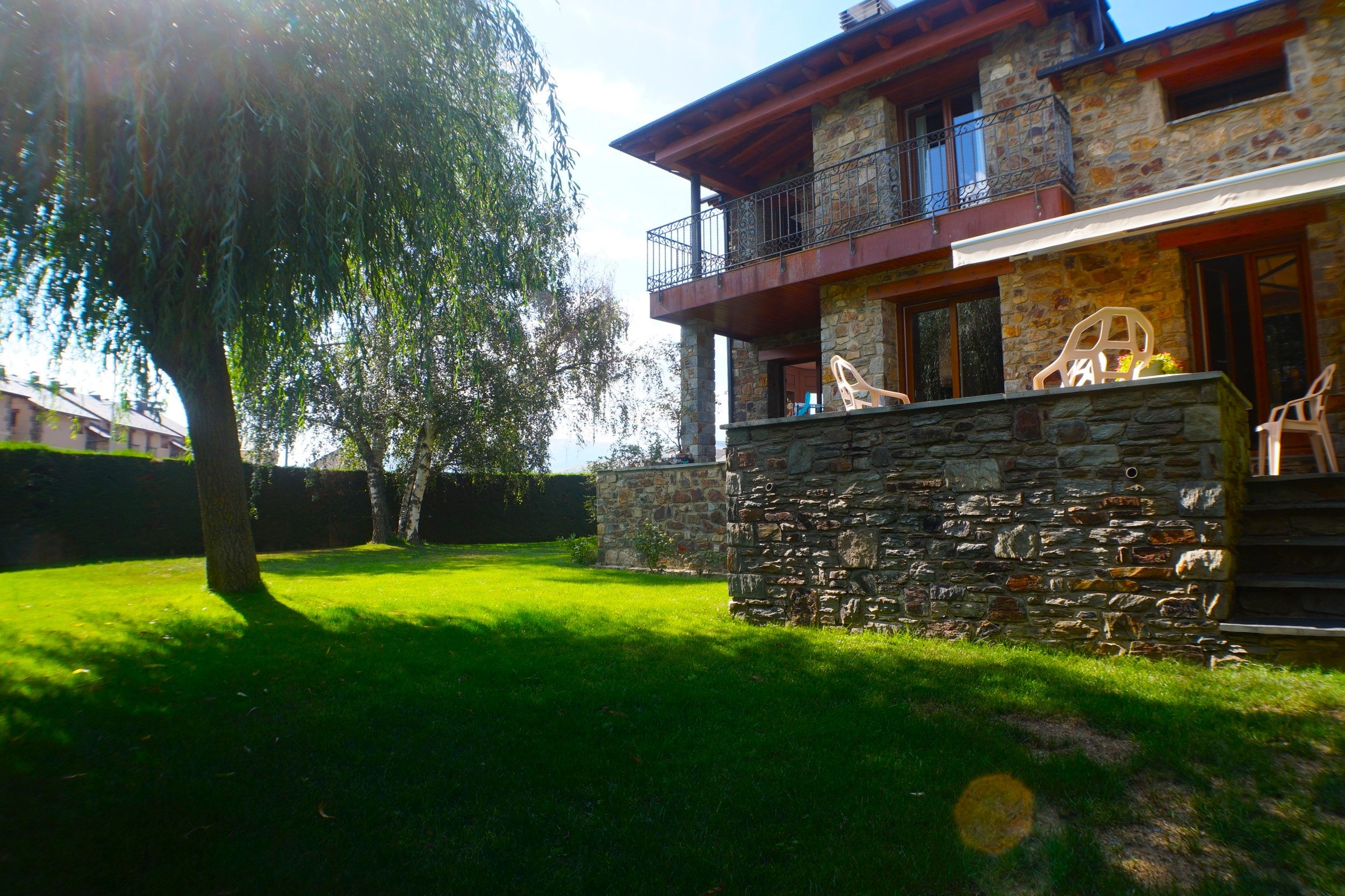 Jardí de Casa o xalet en venda en Llívia amb Calefacció, Jardí privat i Parquet