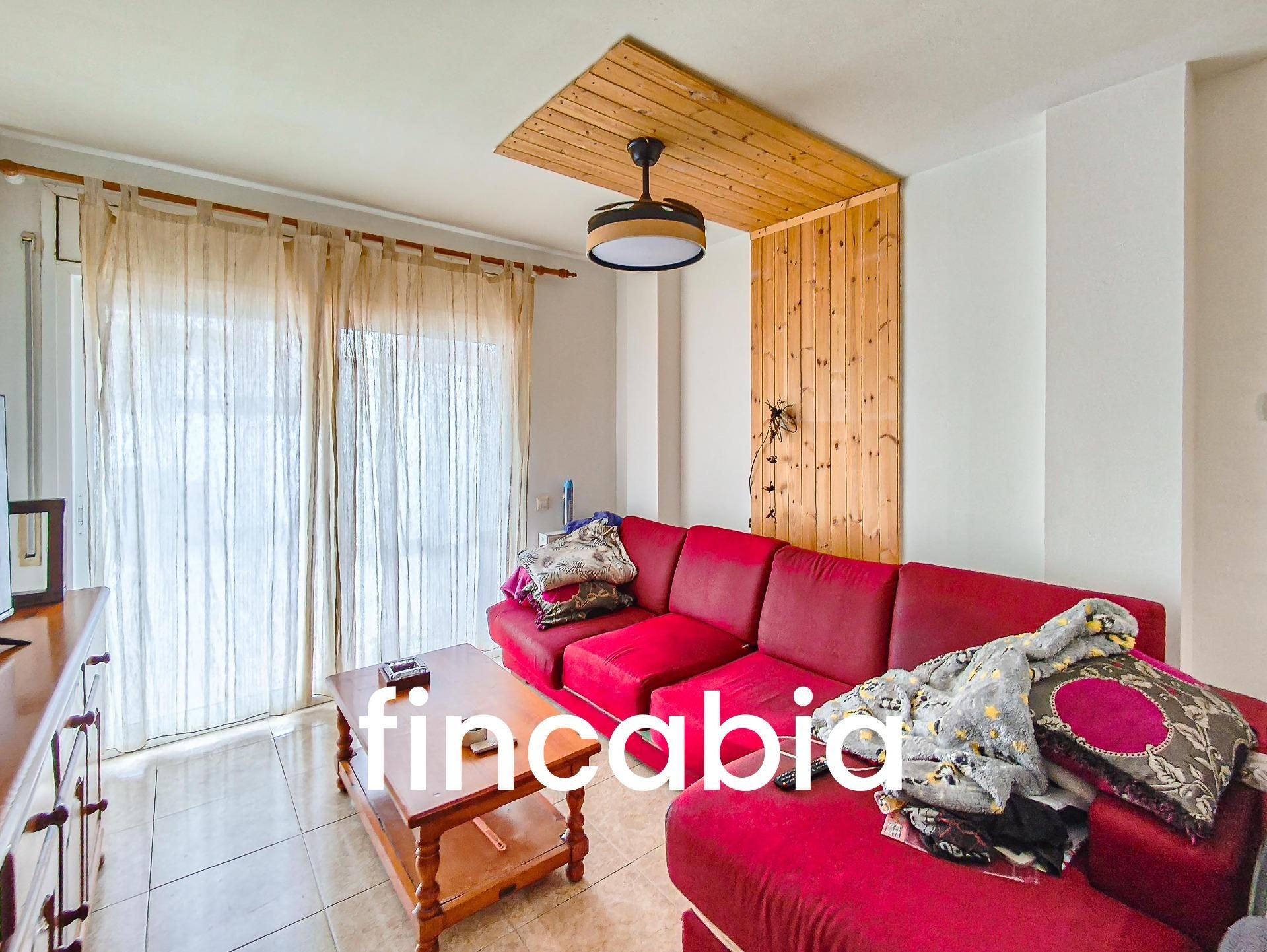 Sala d'estar de Pis en venda en Santa Coloma de Farners amb Terrassa i Balcó