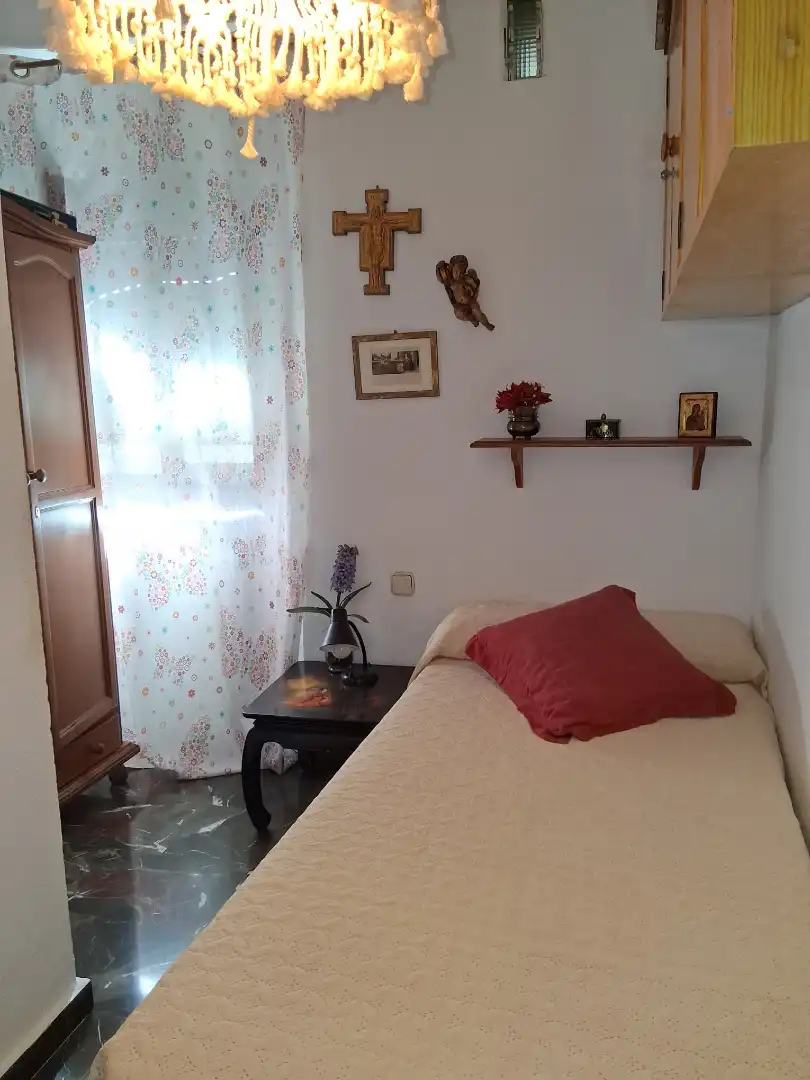 Dormitori de Pis en venda en Jaén amb Moblat