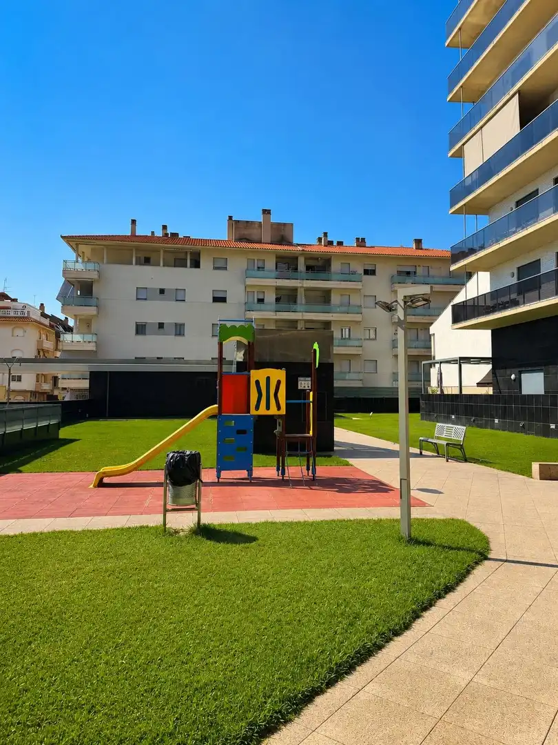Parking de Apartamento en venta en L'Ampolla con Aire acondicionado, Terraza y Amueblado