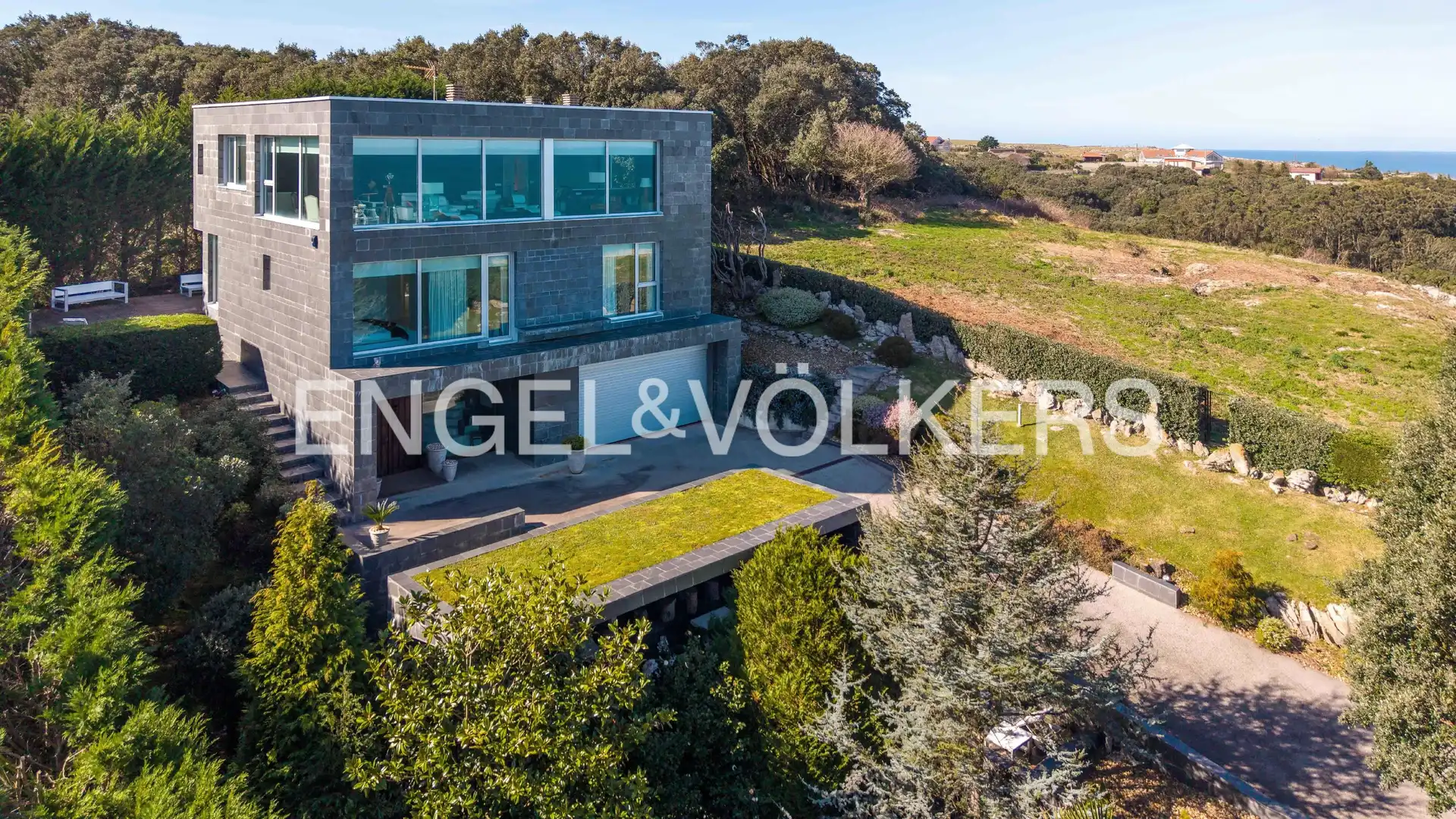 Vista exterior de Casa o chalet en venta en Bareyo con Calefacción, Jardín privado y Terraza