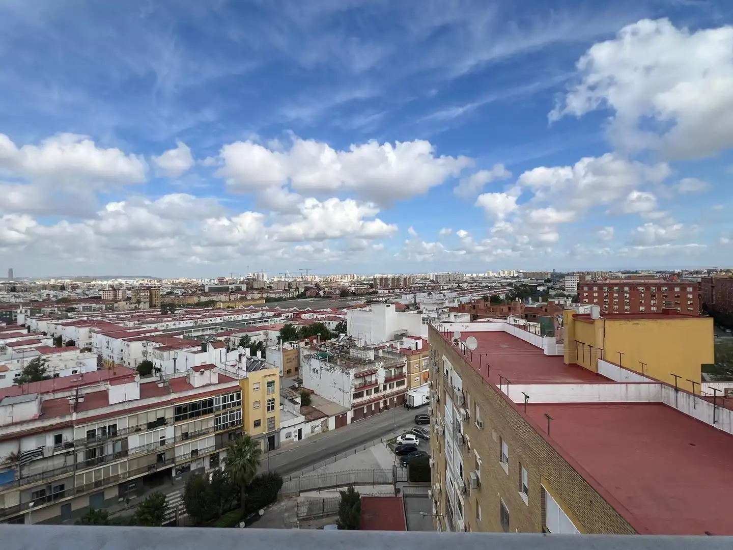 Vista exterior de Piso en venta en Sevilla con Terraza