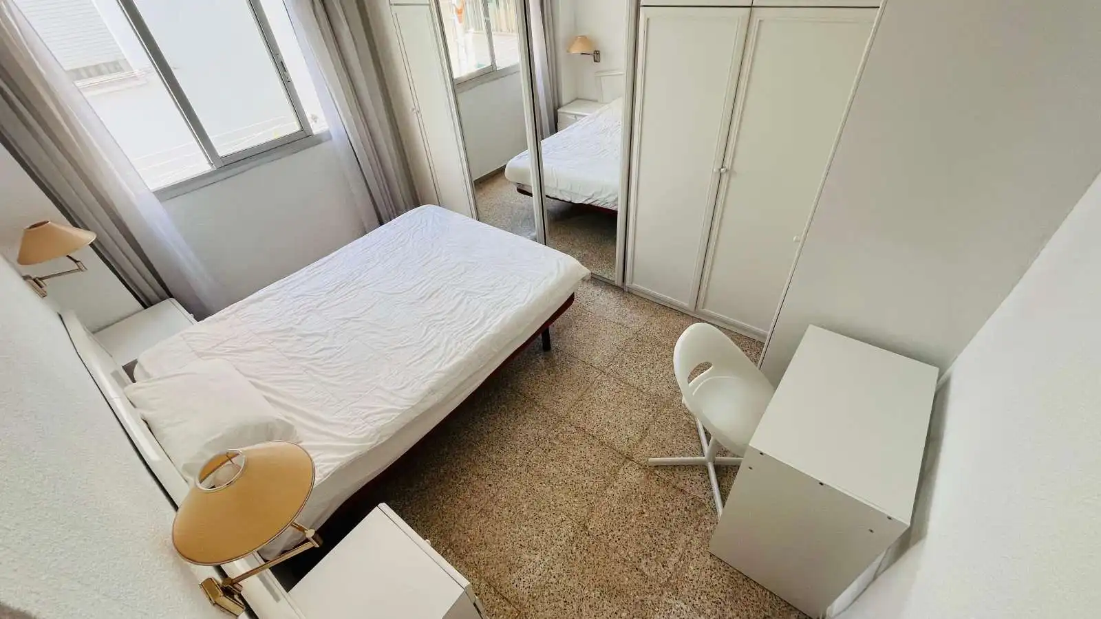 Habitación en Ensanche - Diputación