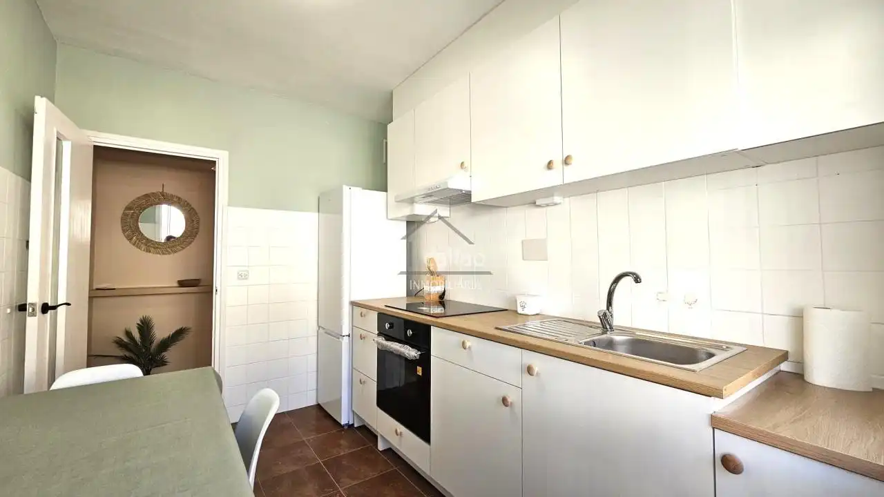Kitchen of Flat for rent in Fene  with Furnished