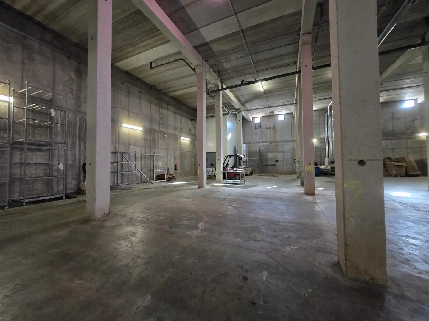 Nave industrial en venta en Teruel con Calefacción y Alarma