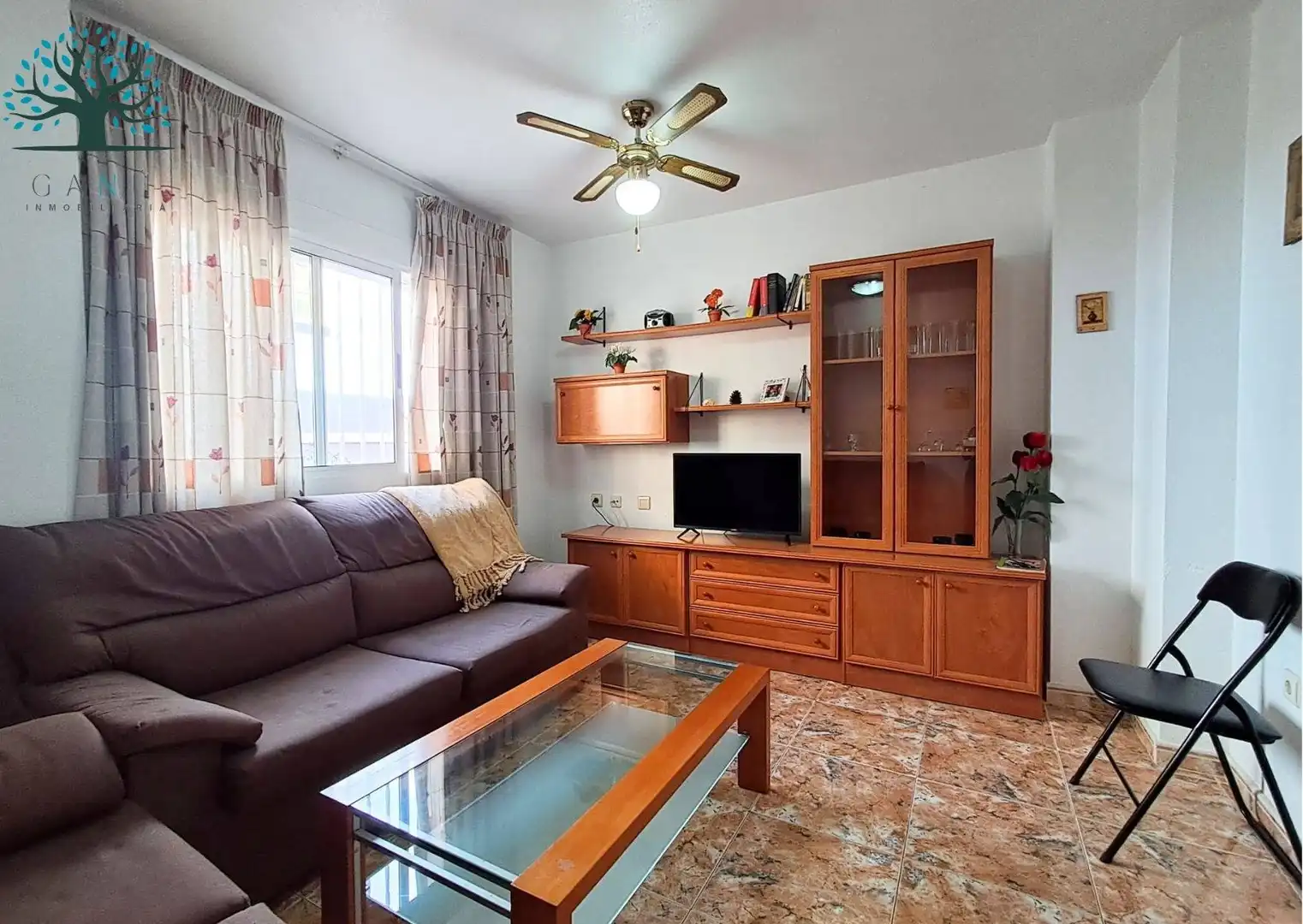Apartamento con terraza en venta en Calle ALCALÁ GALIANO, imagen 2