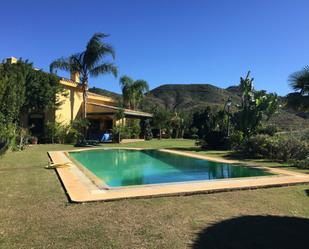 Piscina de Finca rústica de lloguer en Ojén amb Aire condicionat, Calefacció i Jardí privat