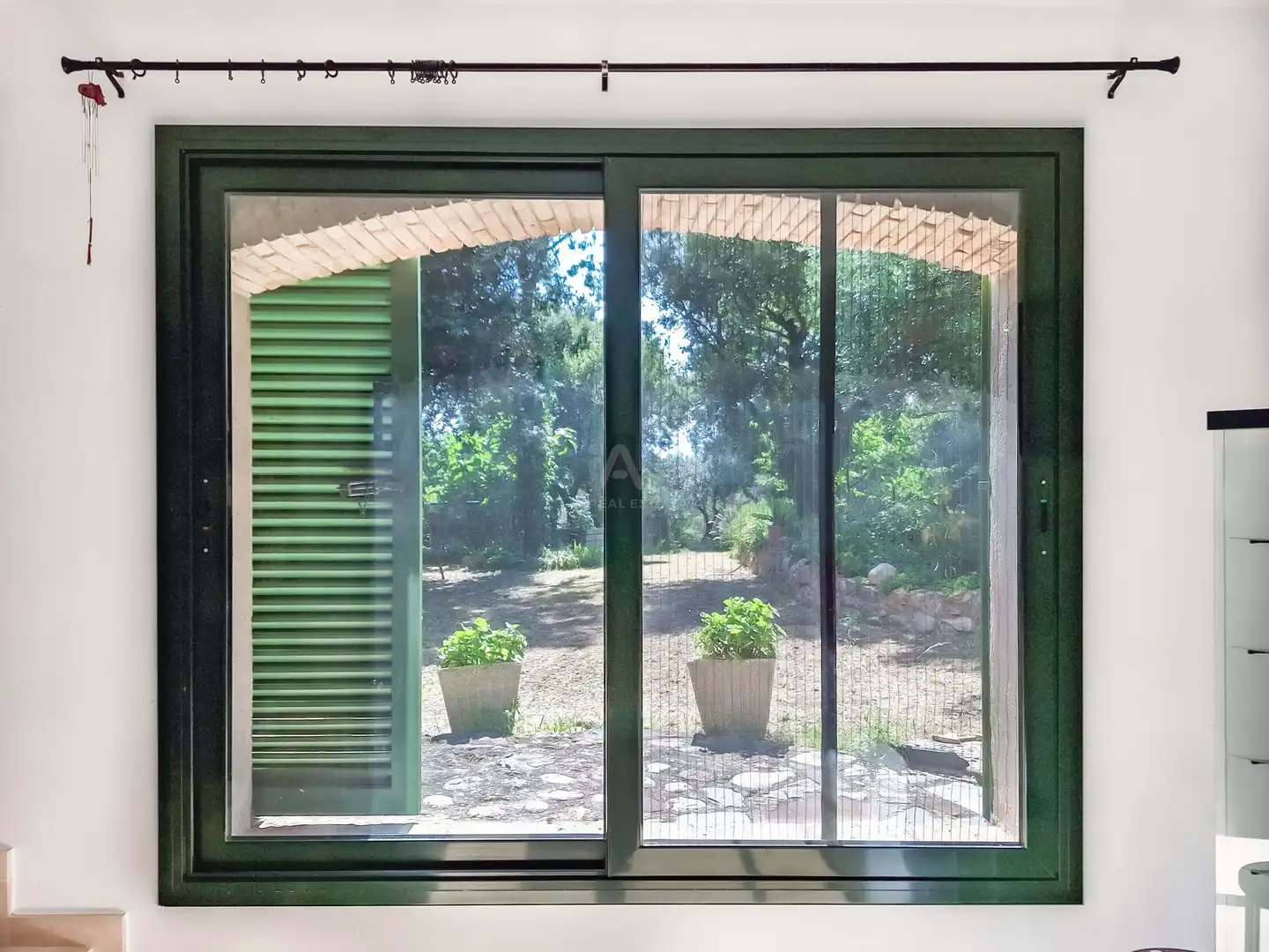 Garden of Houses for sale in Navata  with Air Conditioner, Heating and Terrace