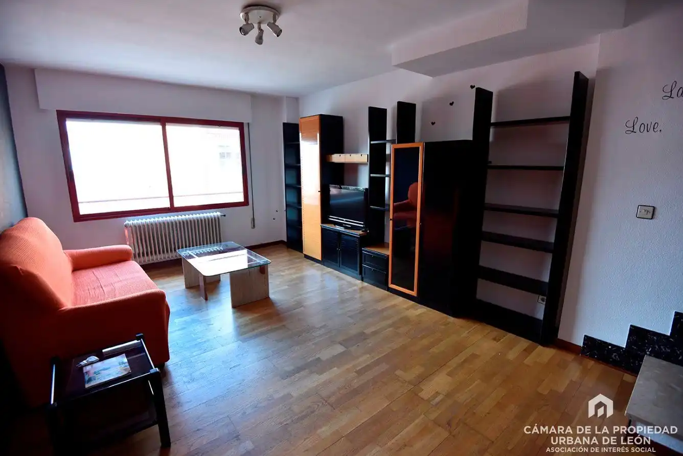 Wohnzimmer von Wohnung zur Miete in San Andrés del Rabanedo mit Abstellraum und Möbliert