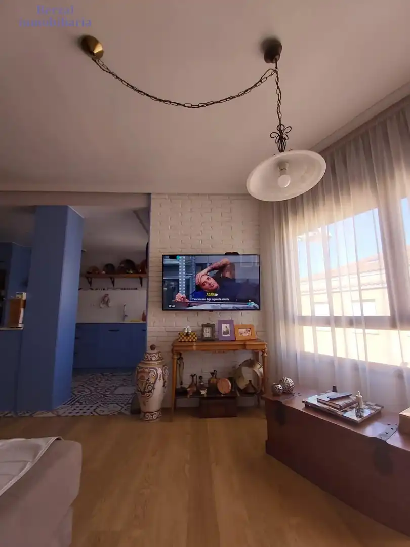 Sala d'estar de Pis en venda en  Logroño amb Calefacció i Traster