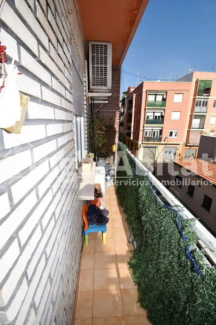 Terrasse von Wohnung zum Verkauf in Xirivella mit Klimaanlage, Parkett und Balkon