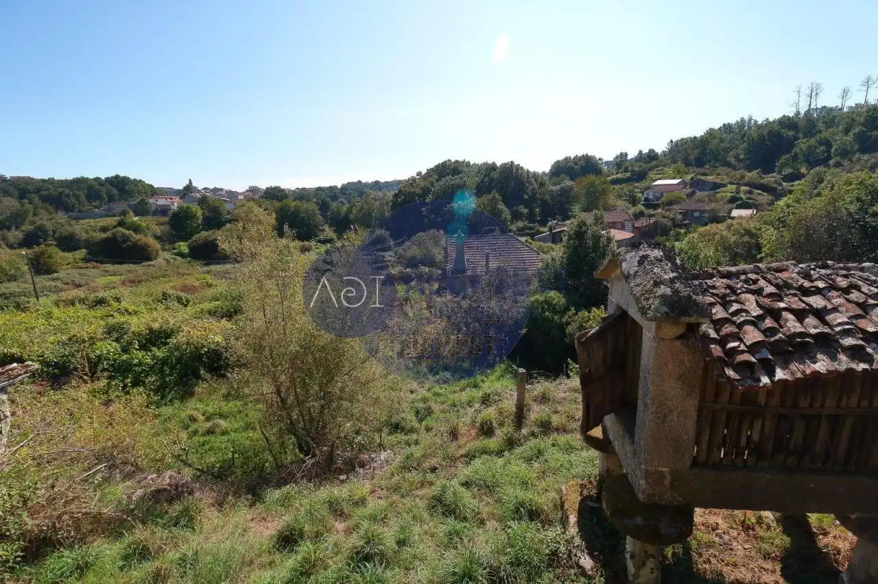 Casa rústica con terraza en venta en Lugar Veronza 49, imagen 2