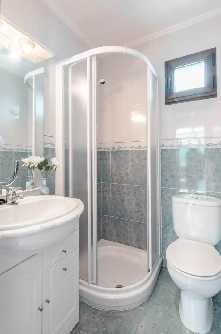 Badezimmer von Residential zum Verkauf in Nava
