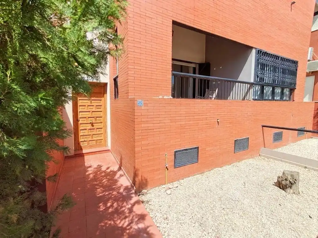 Vista exterior de Casa adosada en venda en Murcia amb Jardí privat, Terrassa i Traster