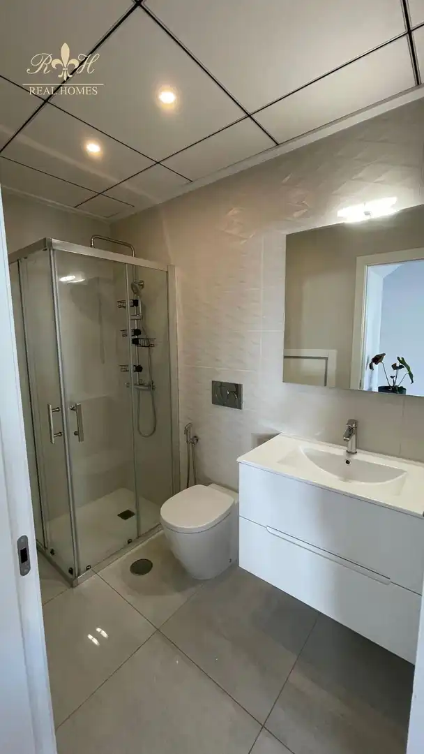 Bany de Casa o xalet de lloguer en Polop amb Aire condicionat, Terrassa i Piscina