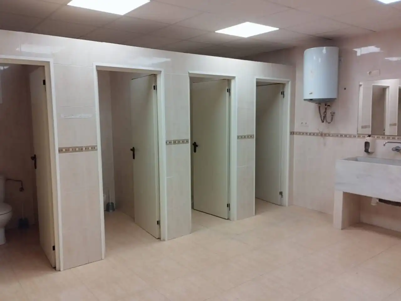 Baño de Nave industrial en venta en Alaquàs con Calefacción