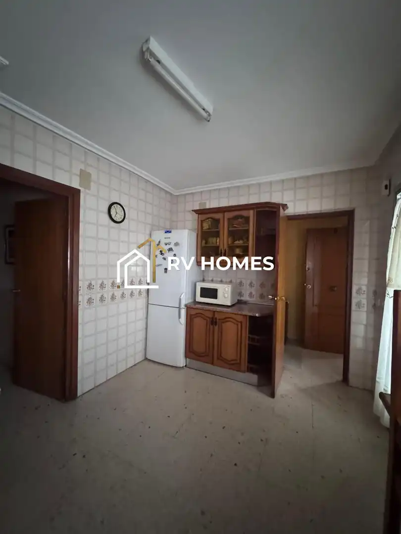 Kitchen of Flat for rent in Cáceres  with Air Conditioner, Terrace and Furnished
