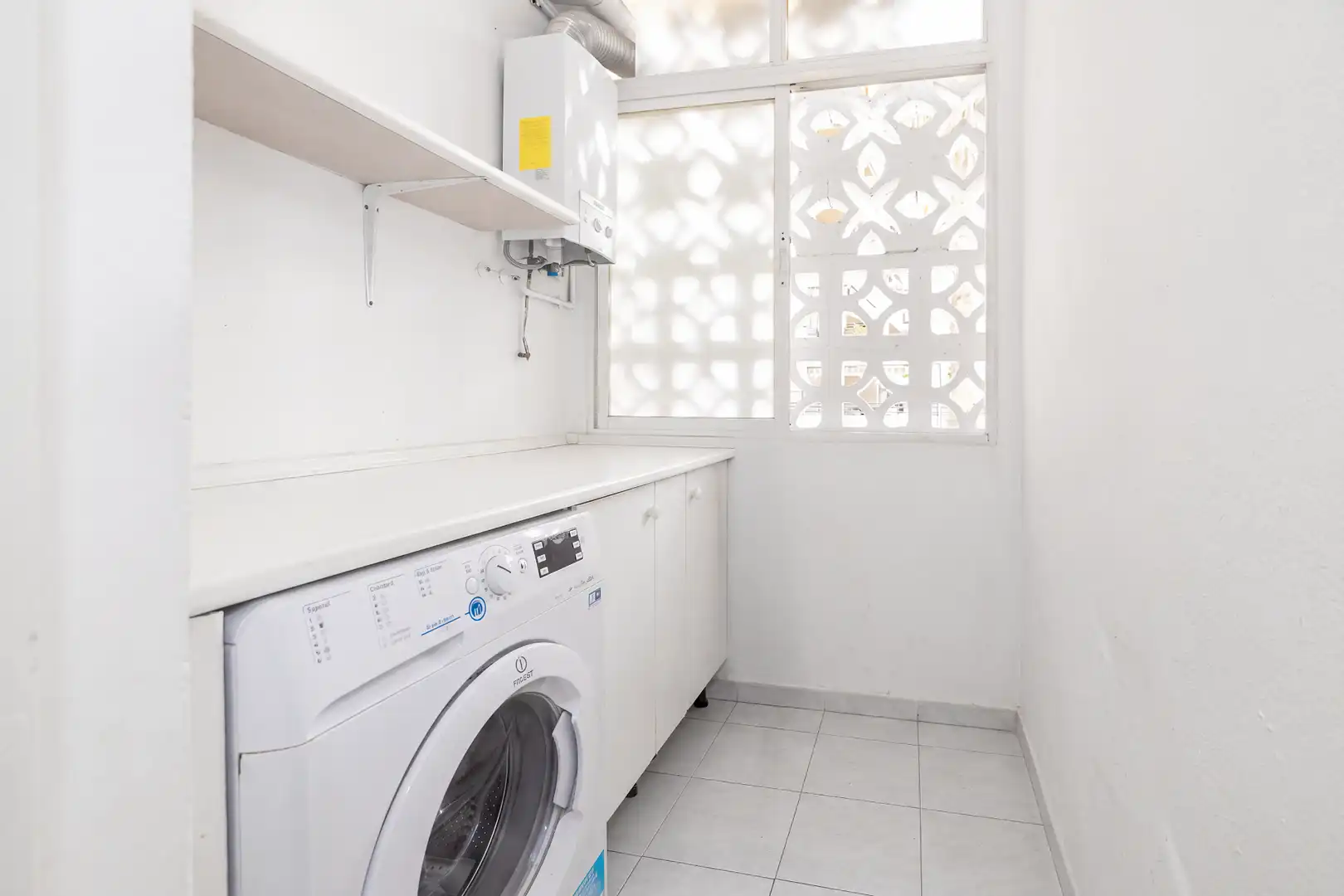 Flat for sale in Marbella  with Community pool