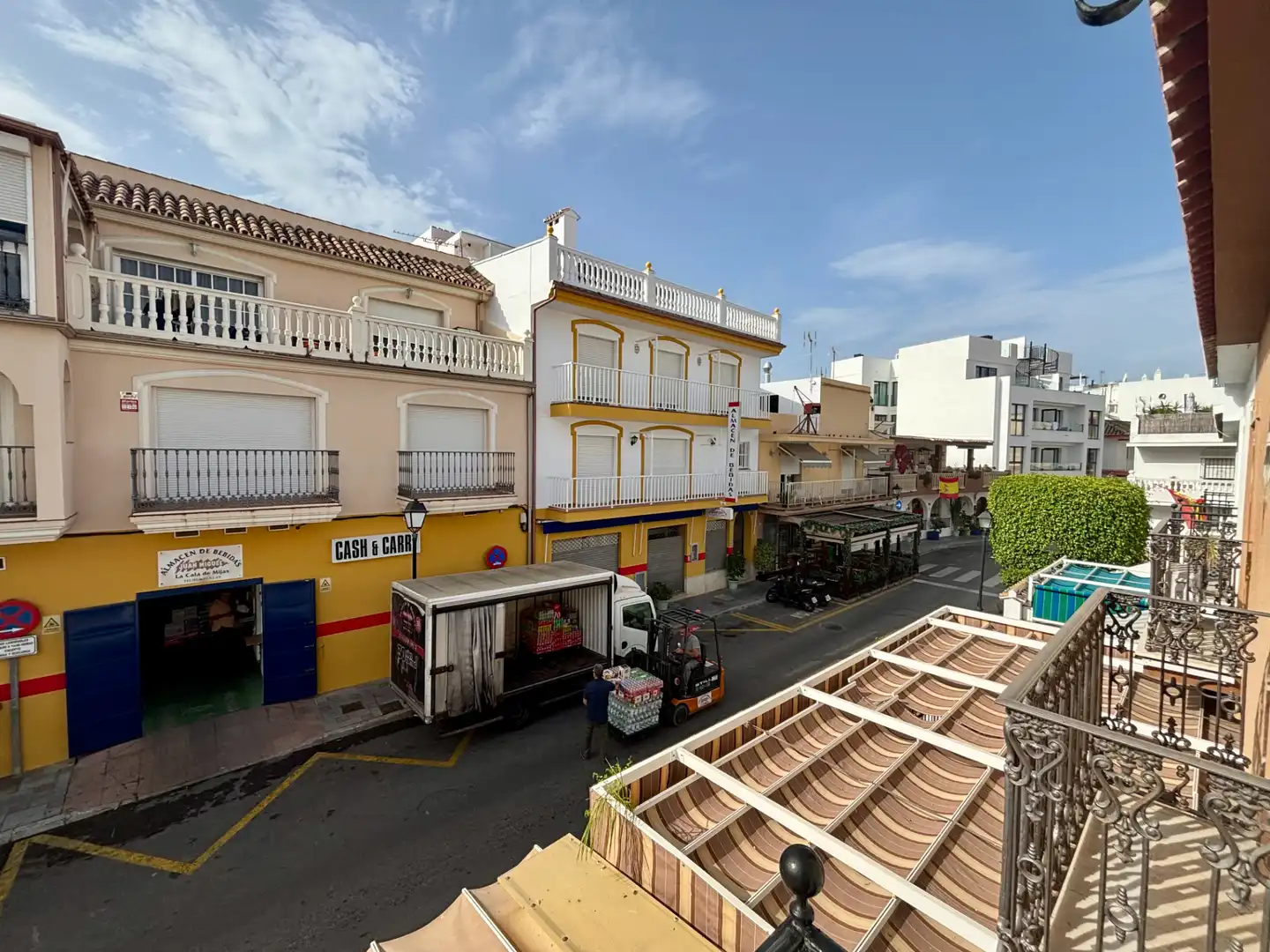 Außenansicht von Einfamilien-Reihenhaus zur Miete in Mijas mit Klimaanlage, Heizung und Möbliert