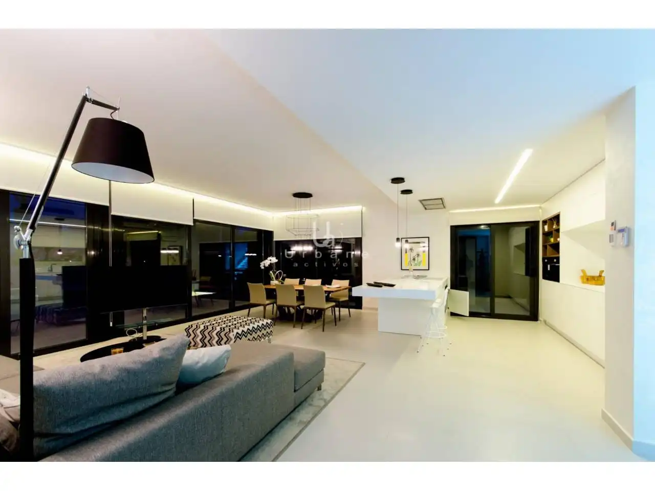 Villa avec piscine à vendre à Calle Wenceslao Fernández Flores, imagen 7