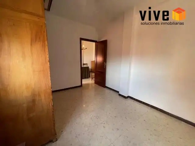 Dormitori de Pis en venda en Sevilla amb Aire condicionat, Calefacció i Moblat