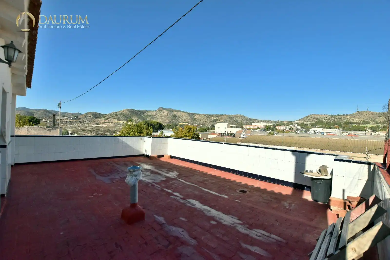 Vista exterior de Casa o chalet en venta en Elda con Calefacción