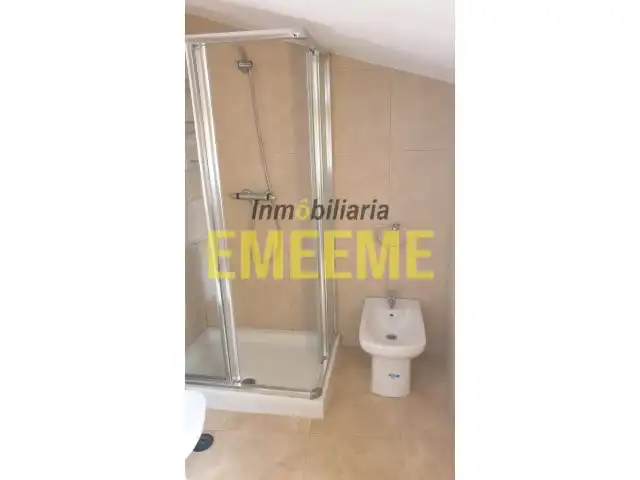 Bathroom of Attic for rent in Ronda  with Air Conditioner, Parquet flooring and Terrace