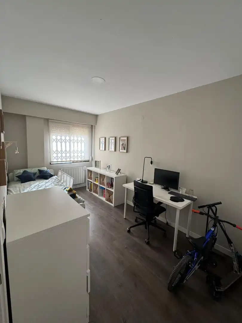 Bedroom of Apartments for sale in Valencia  with Air Conditioner and Heating