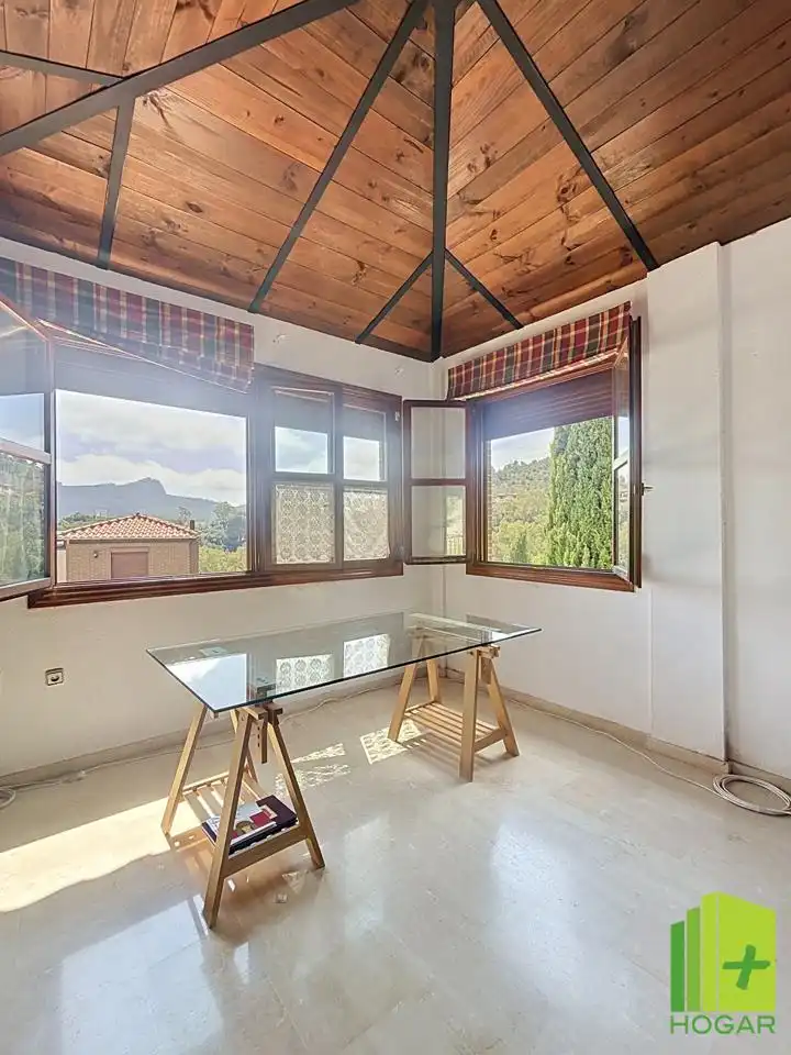 Comedor de Casa adosada en venta en Jaén con Aire acondicionado, Jardín privado y Terraza