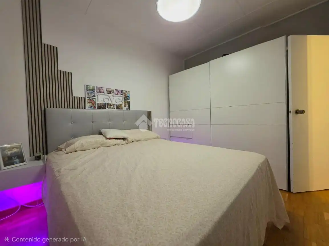 Habitación de Piso en venta en Santa Coloma de Gramenet con Aire acondicionado, Parquet y Terraza