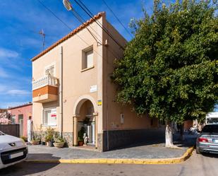 Vista exterior de Dúplex en venda en El Ejido amb Jardí privat, Terrassa i Traster