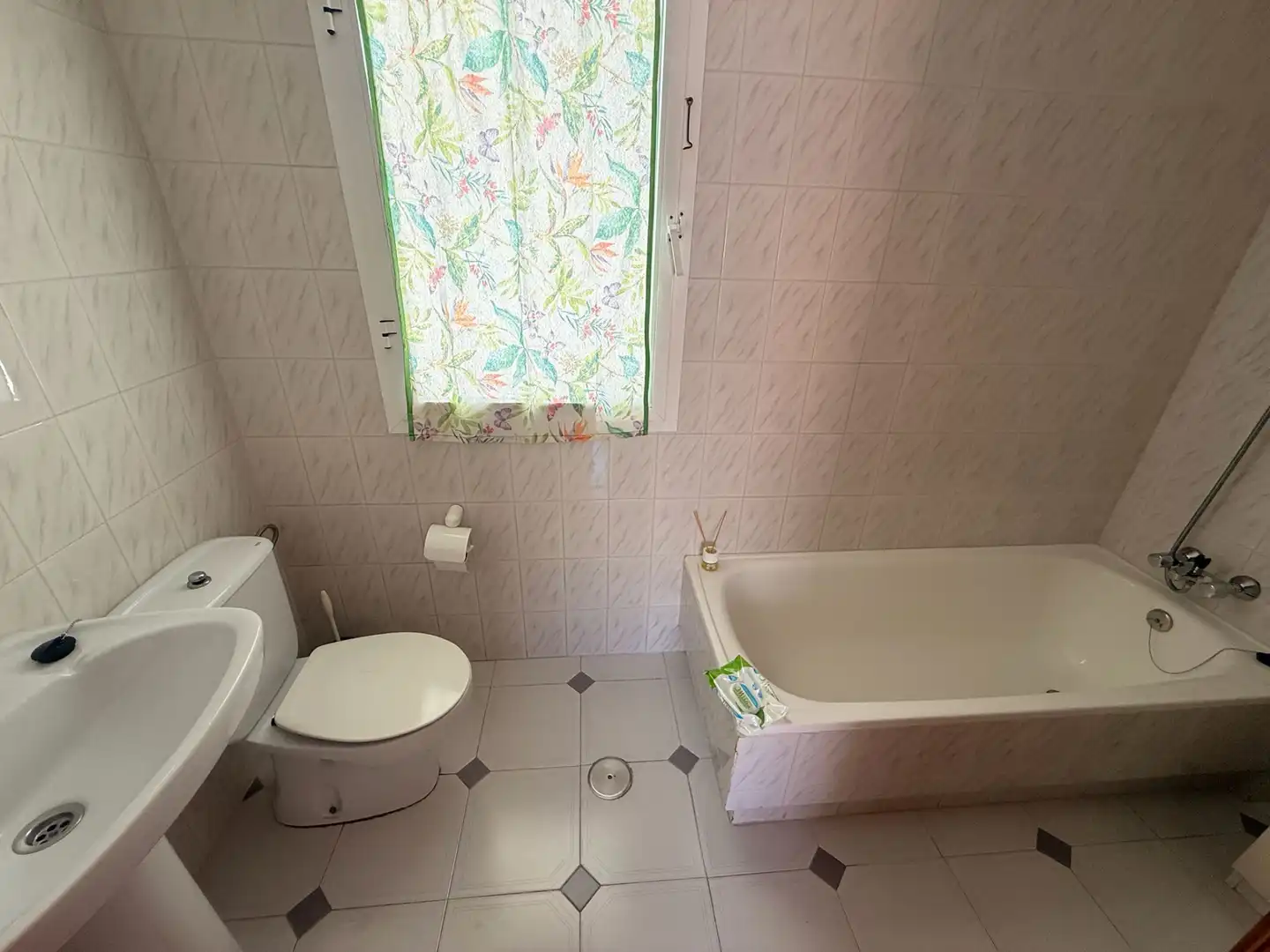 Baño de Apartamento en venta en Estepona con Terraza