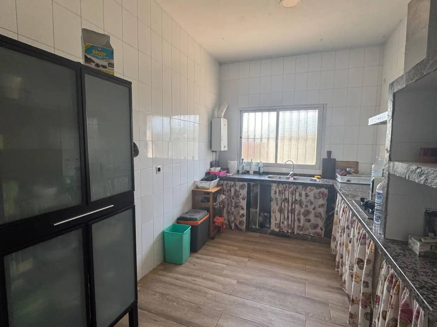 Cocina de Finca rústica en venta en Ardales con Jardín privado y Terraza