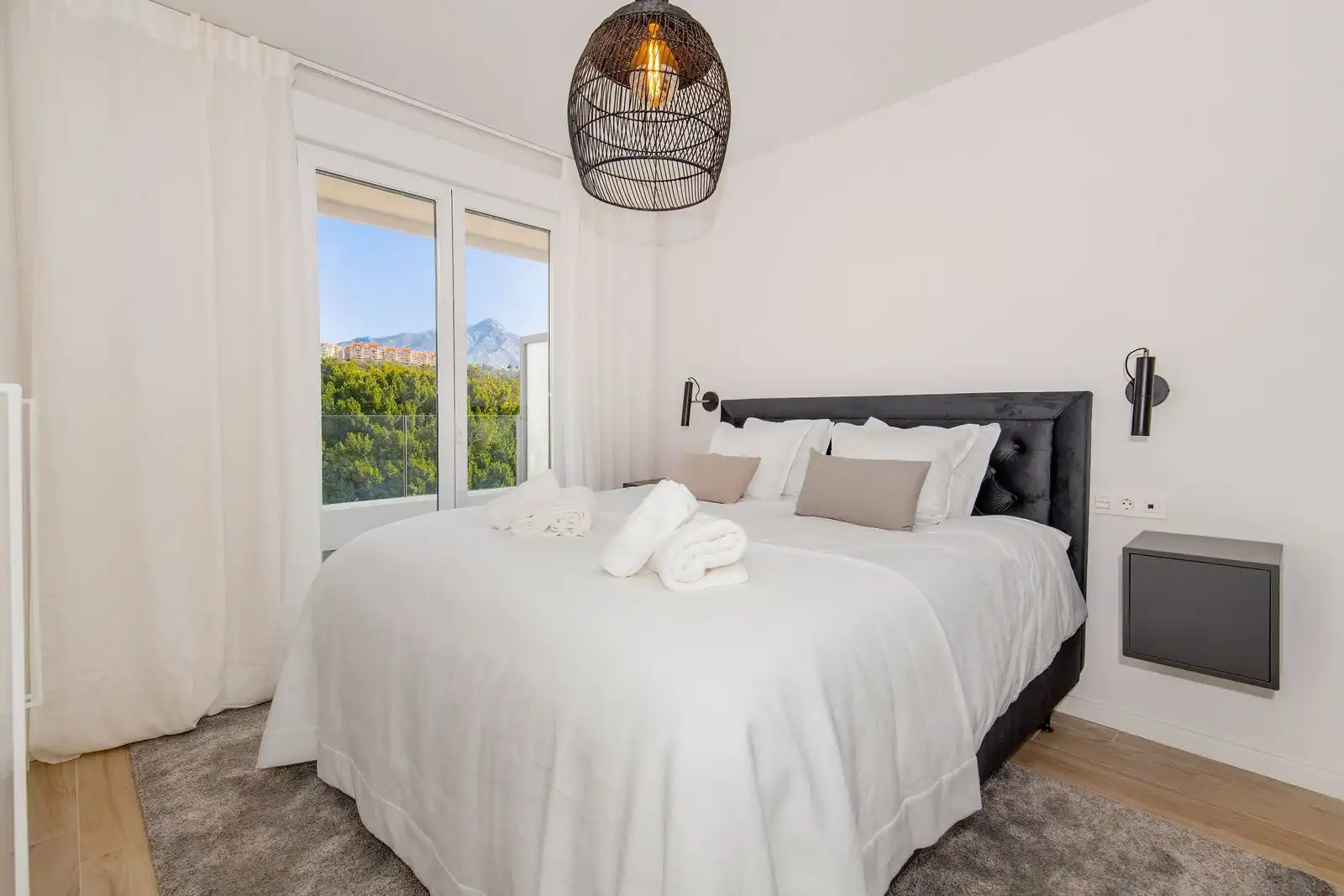 Dormitori de Apartament en venda en Marbella amb Aire condicionat, Terrassa i Traster