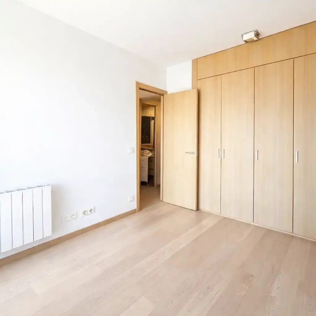 Habitación de Piso en venta en Vitoria - Gasteiz con Calefacción, Parquet y Terraza