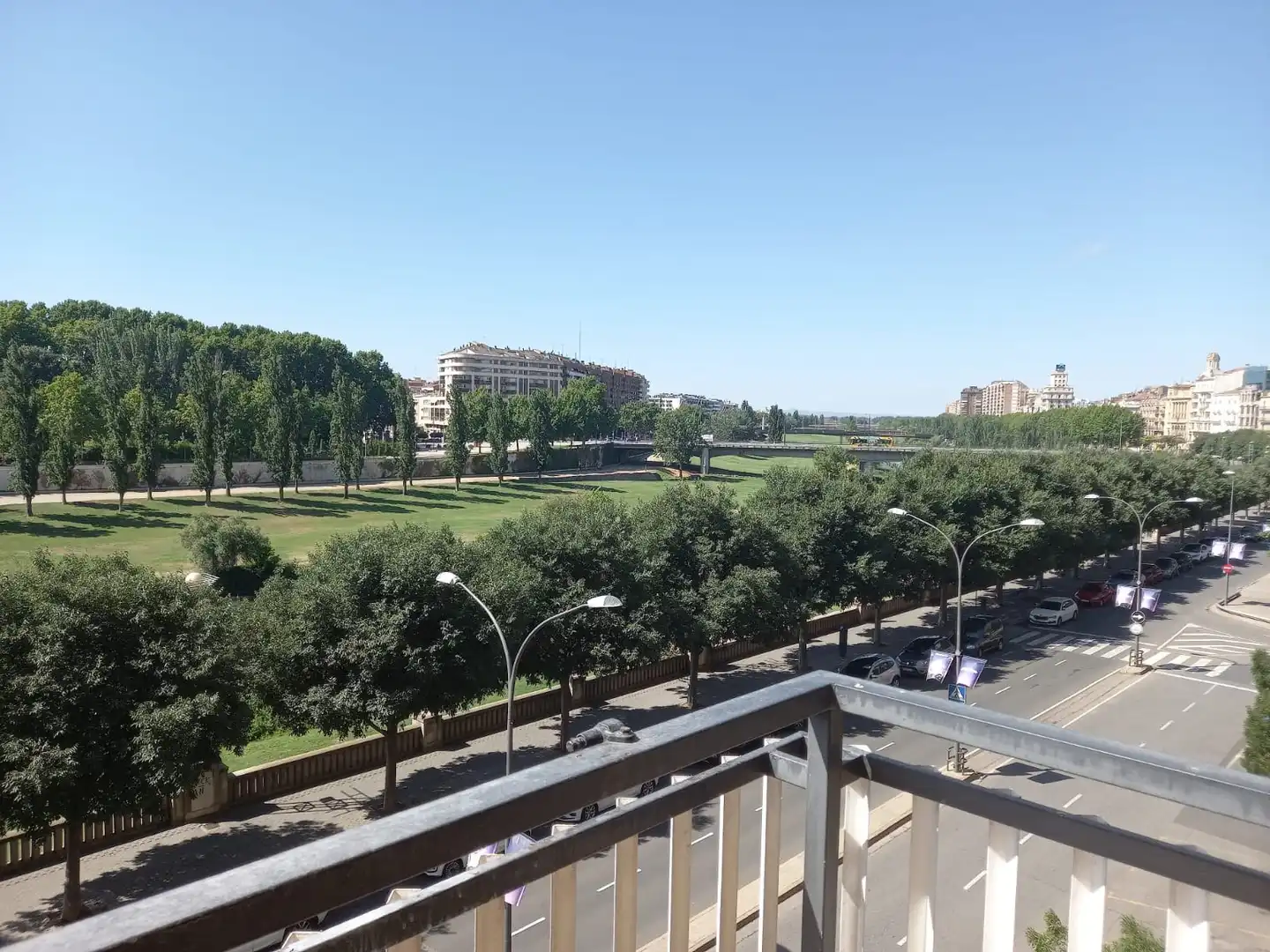 Vista exterior de Piso de alquiler en Lleida con Aire acondicionado, Calefacción y Piscina