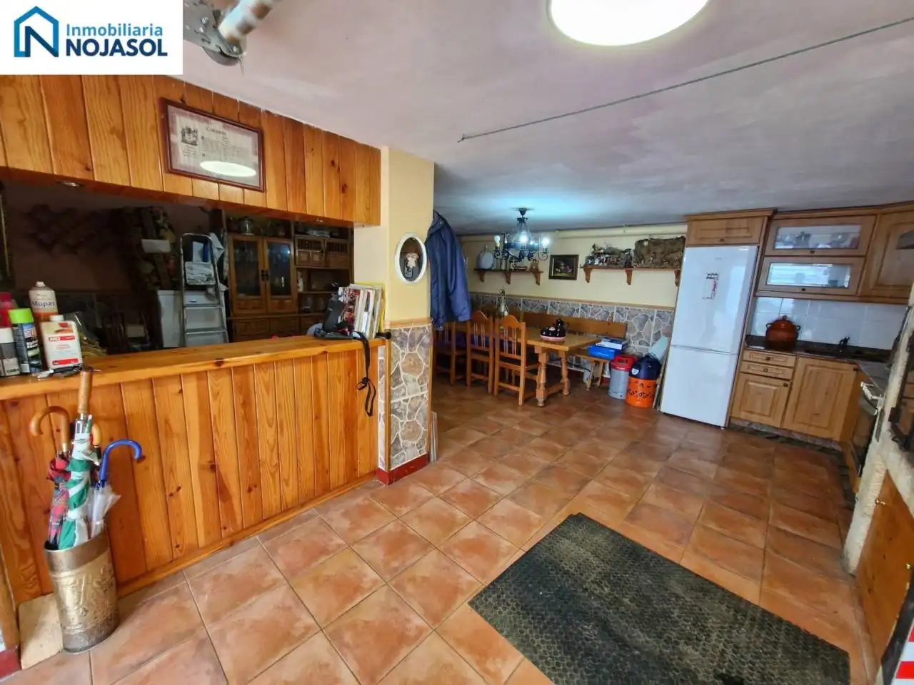 Cuina de Casa adosada en venda en Meruelo amb Calefacció, Jardí privat i Terrassa