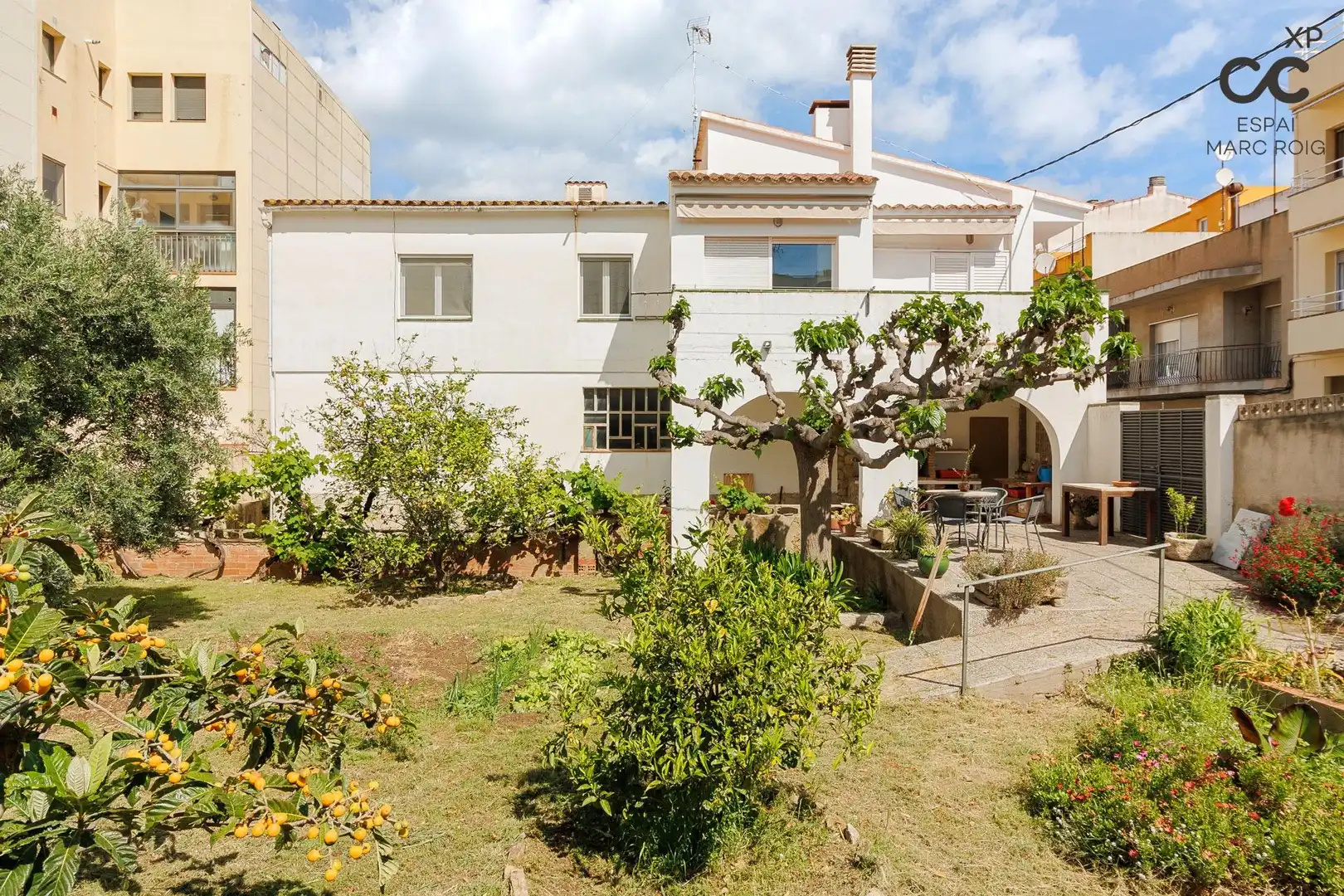 Casa amb terrassa en venda a Carrer FIGUERES
