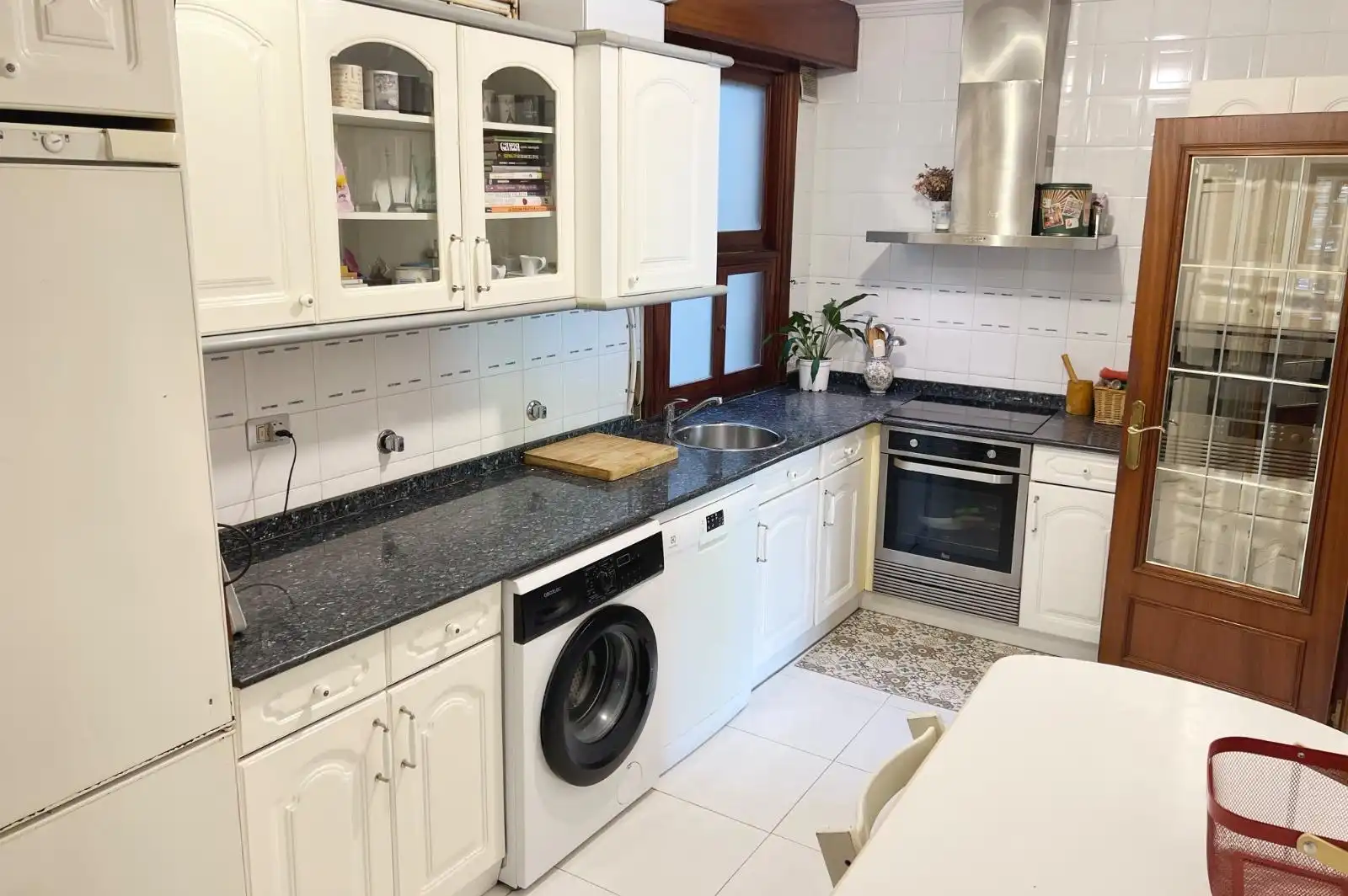 Cocina de Piso en venta en Bilbao  con Calefacción y Amueblado