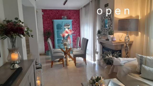 Casa adosada en Venta en Paraíso Arenal - La Colina
