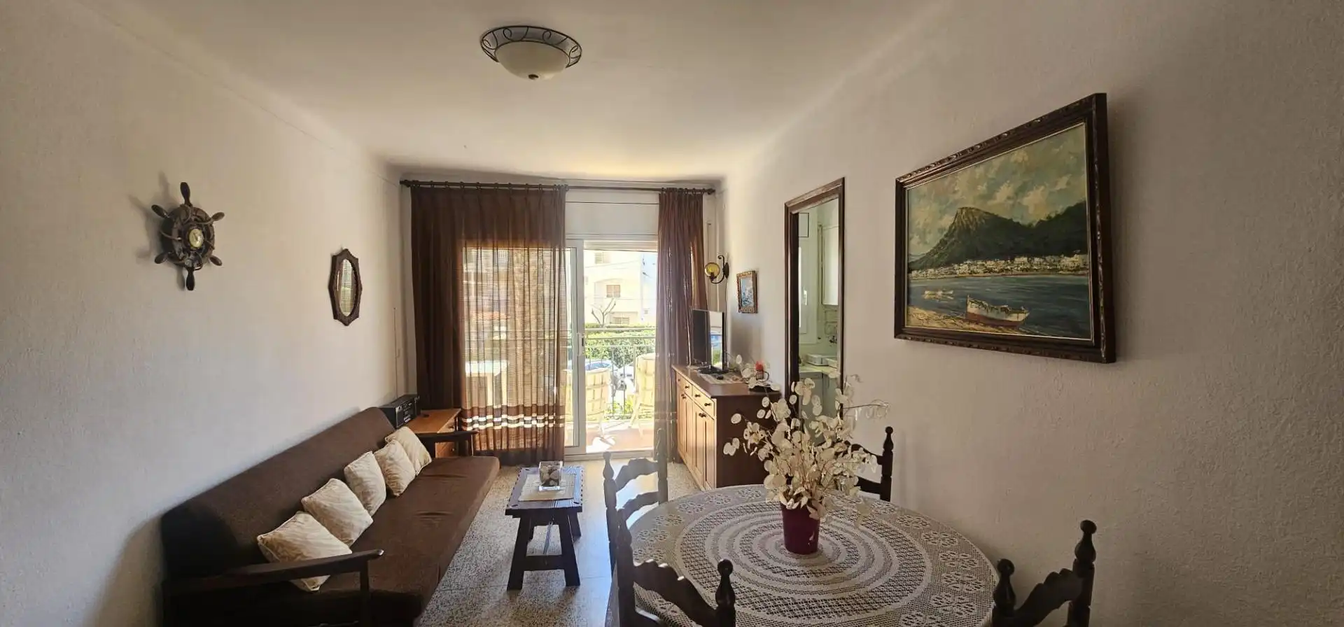 Sala de estar de Apartamento en venta en L'Estartit con Terraza