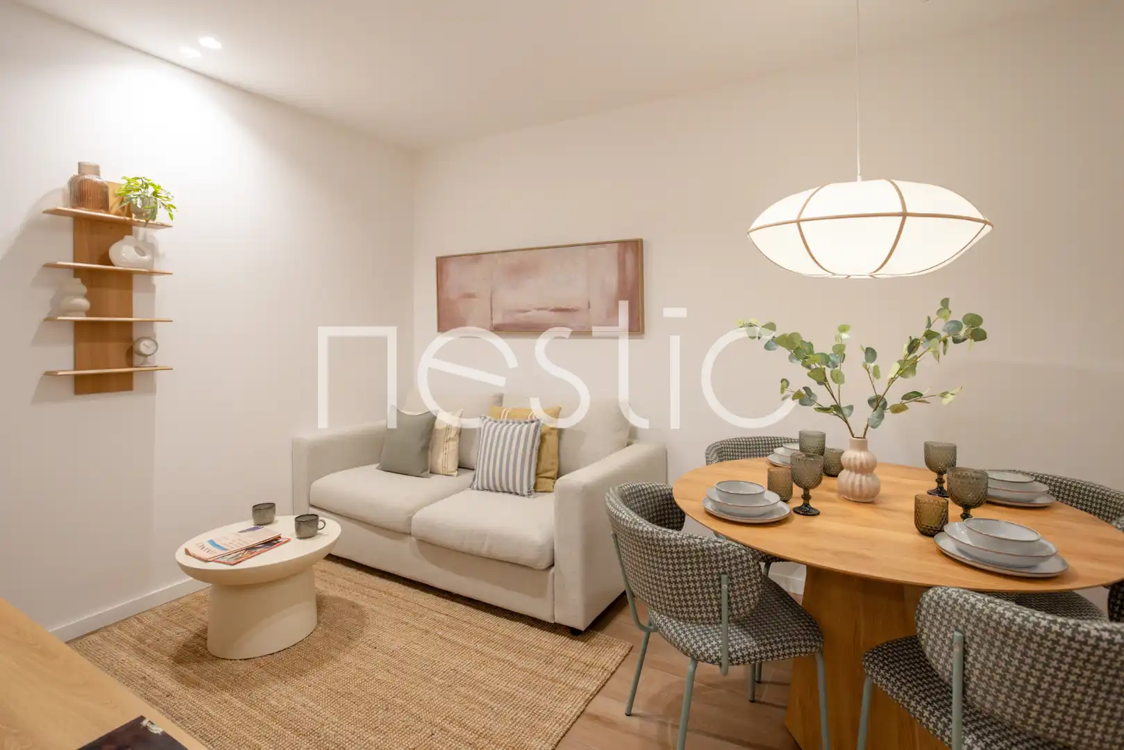 Sala d'estar de Apartament de lloguer en Madrid amb Aire condicionat, Calefacció i Moblat