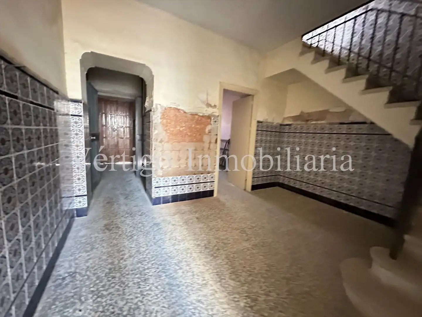 Houses for sale in Dos Hermanas  with Terrace, Storage room and Balcony