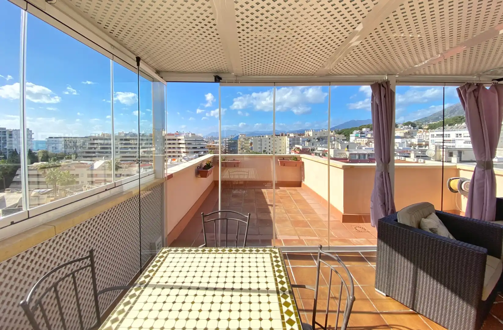Terrassa de Àtic en venda en Marbella amb Aire condicionat, Terrassa i Forn