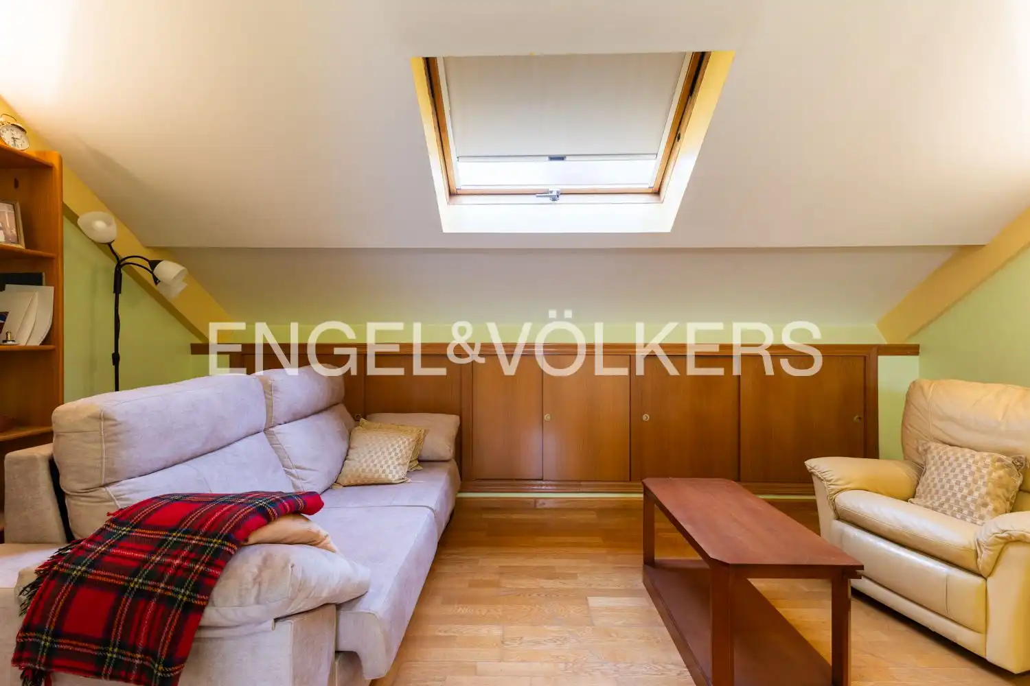 Living room of Houses for rent in Valencia  with Air Conditioner, Heating and Terrace