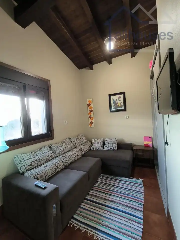 Sala de estar de Casa o chalet en venta en Tui con Calefacción, Jardín privado y Terraza