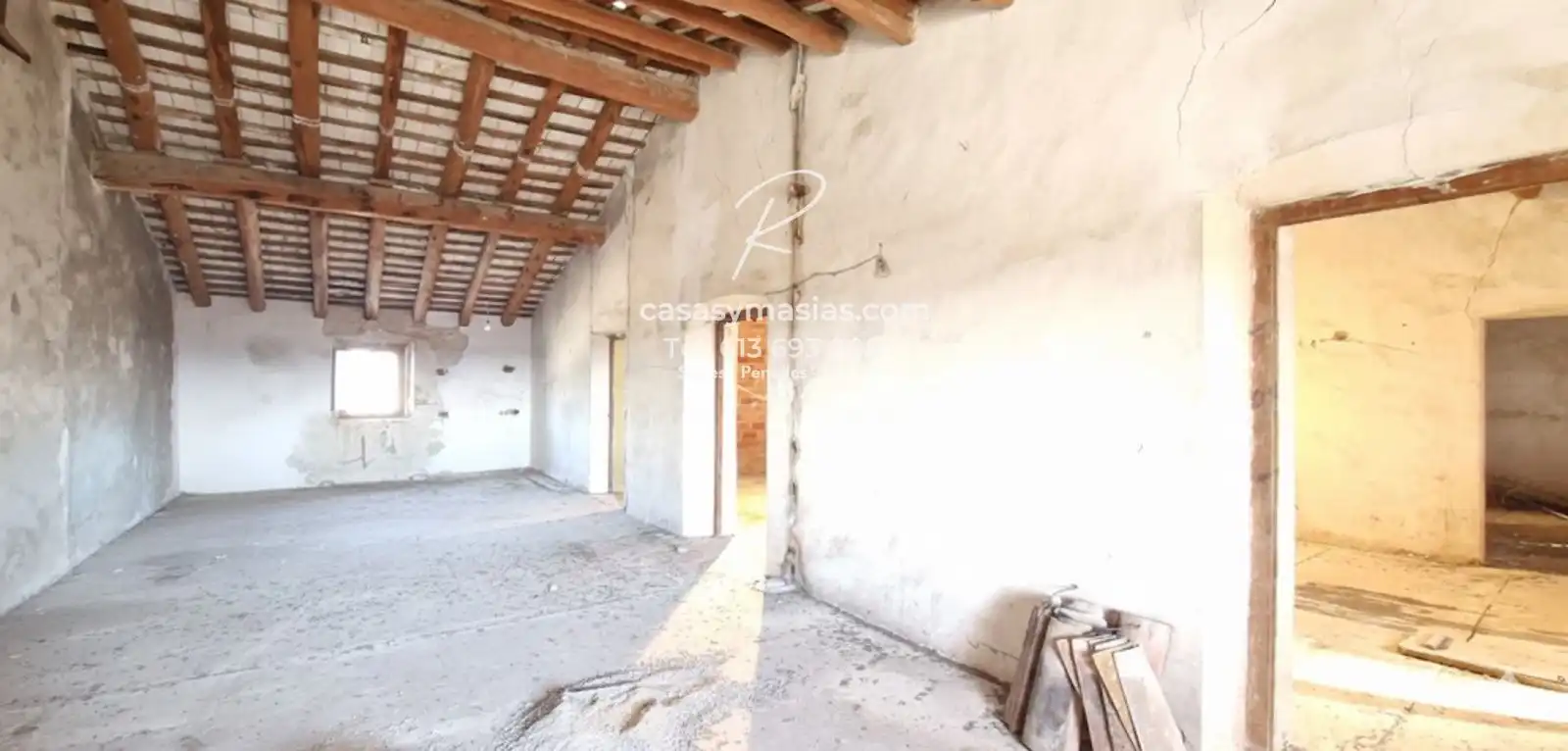 Country homes for sale in Avinyonet del Penedès  with Balcony
