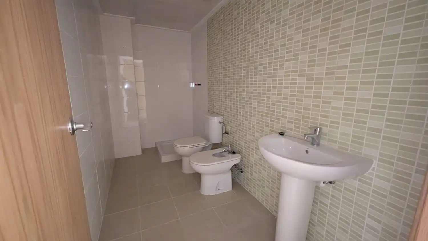 Bathroom of Flat for sale in Almazora / Almassora  with Air Conditioner and Storage room